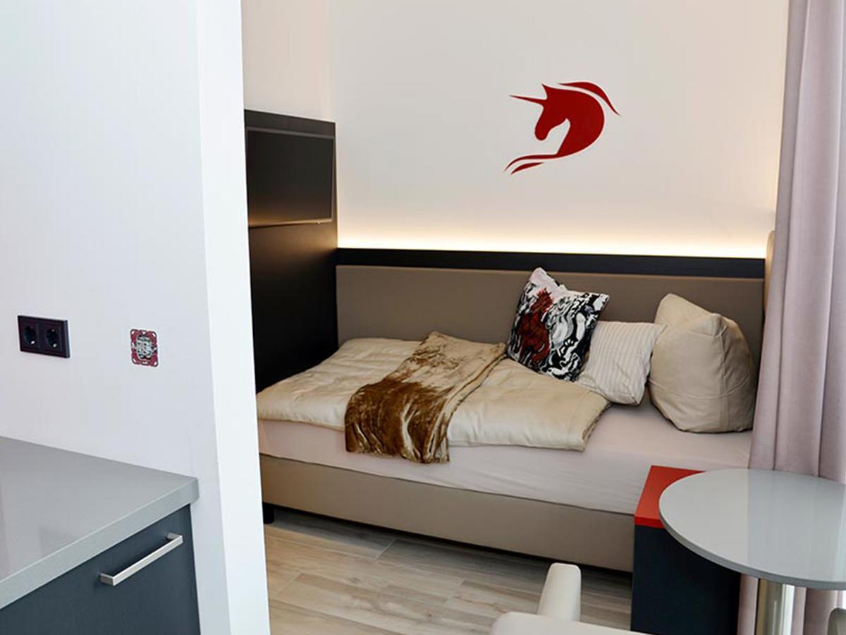 Hotel Rotes Einhorn **** Duren Екстер'єр фото